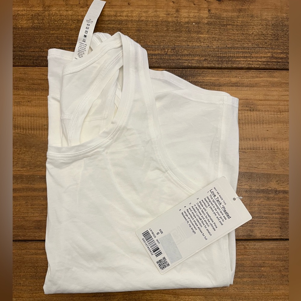 Lululemon love tank pleated white tank